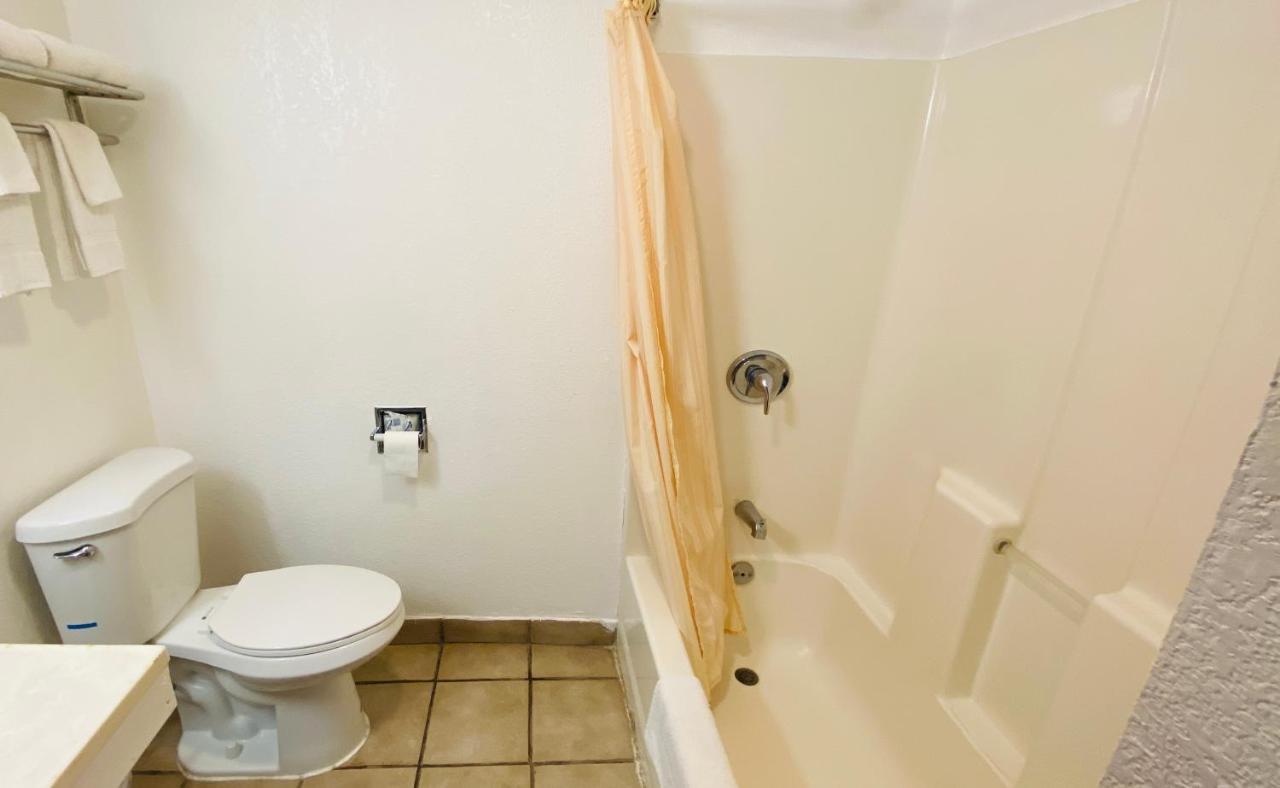 Budget Inn & Suites Freer Buitenkant foto