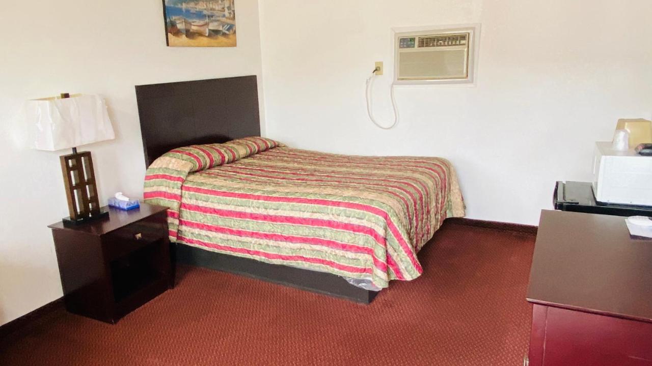 Budget Inn & Suites Freer Buitenkant foto